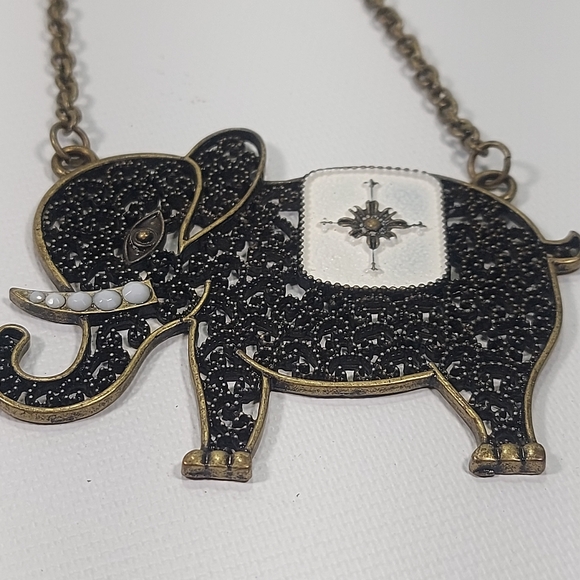 Elephant Pendant Off White Enamel Brass Chain Large Necklace - Picture 8 of 10
